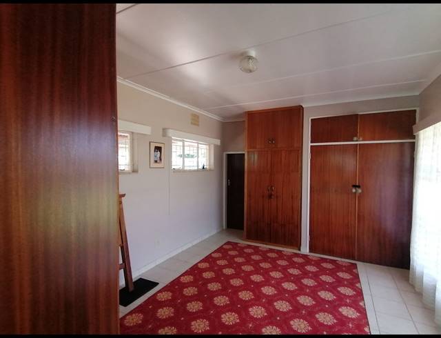 4 BEDROOM FREESTANDING SOLD IN STILFONTEIN EXT 4